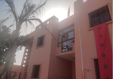 قيادة بني وكيل… مكاتب بلا تكييف تتحول إلى أفران في عز الصيف