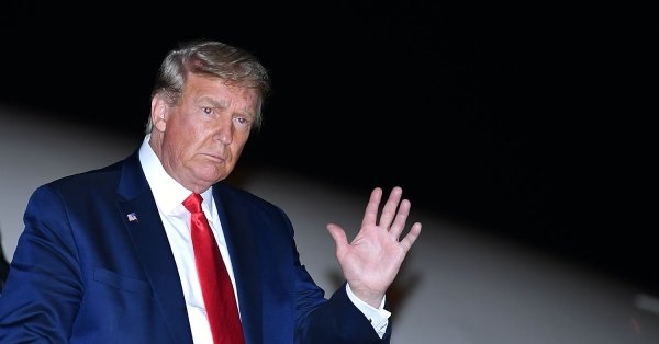 ترامب يهدد بوتين بعقوبات ما لم يوقف حرب أوكرانيا.. وأسواق الطاقة تتفاعل