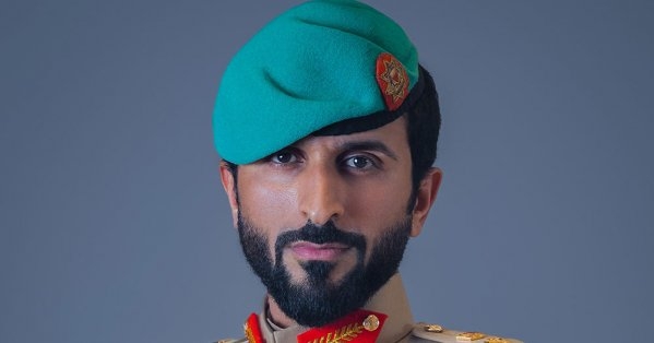سمو الشيخ ناصر بن حمد يعلن نجاح وصول القمر الصناعي "المنذر" إلى مداره في الفضاء