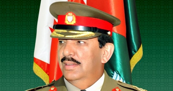 القائد العام يستقبل وزير شؤون الدفاع ورئيس هيئة الأركان وعدد من كبار ضباط قوة دفاع البحرين