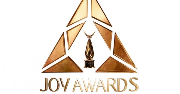 مهرجان " JOY AWARDS من قلب الرياض يحتفي بالمشاهير