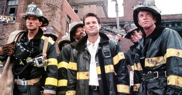 فيلم Backdraft.. وصراع الإنسان والنار