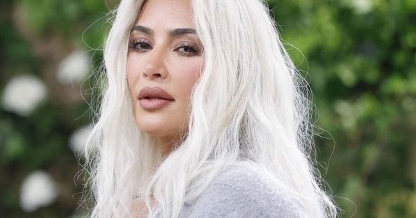 الموسم السادس من "The Kardashians"