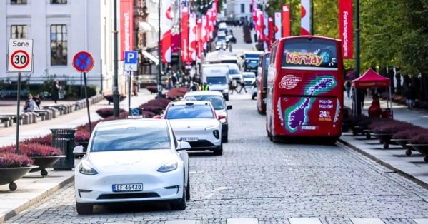 النرويج أول دولة تنتقل بالكامل إلى السيارات الكهربائية