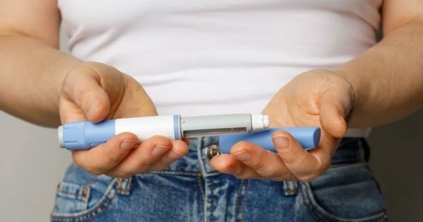 مريض يروي تجربة فقدانه البصر بعد تناوله دواءً لإنقاص الوزن