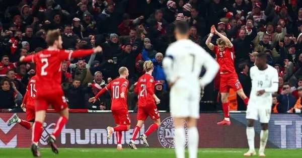 "تهديد ووعيد".. رد فعل وكيل رونالدو على تقليد مهاجم الدنمارك