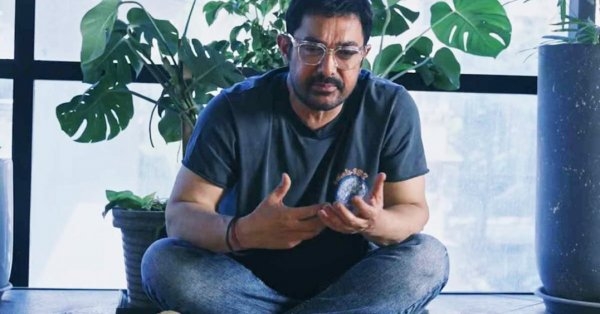 أيقونة بوليوود عامر خان يطلق رسميا قناته على يوتيوب
