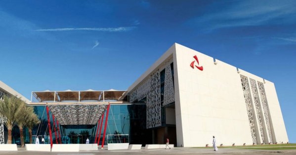 مساهمو بنك مسقط يقرون التوزيع النقدي وتجديد برنامج الصكوك