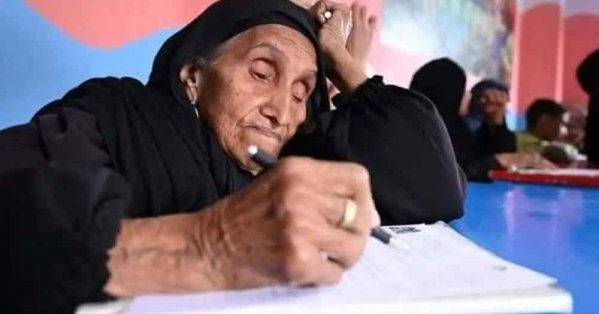 محت أميتها بعمر الـ87.. وفاة المسنة المصرية زبيدة