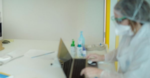 متطوعة بالكورونا تناشد توظيفها