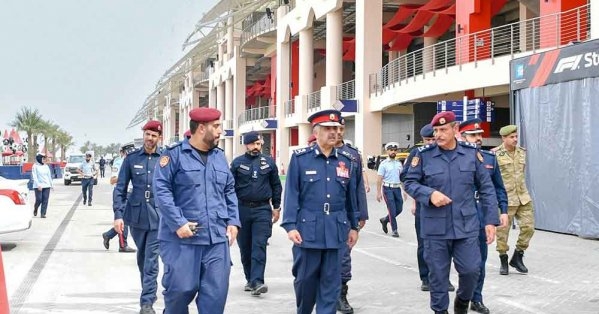 نائب رئيس الأمن العام يتفقد الترتيبات الأمنية استعداداً لانطلاق سباق الفورمولا وان