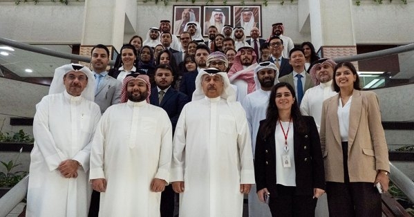 "المصرف المركزي" يستقبل وفدًا من مشاركي برنامج "ضيافة"