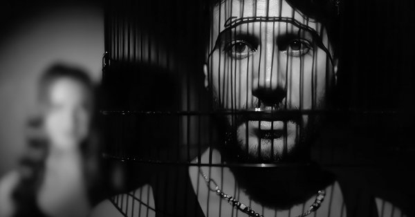 "روح وانساني".. جديد الفنّان مراد حلمي