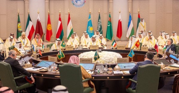 البديوي: إن ما تحقق خلال الفترة القليلة الماضية من إنجازات بين دول "التعاون" و آسيا الوسطى هي بداية واعدة لمسار إستراتيجي طويل الأمد