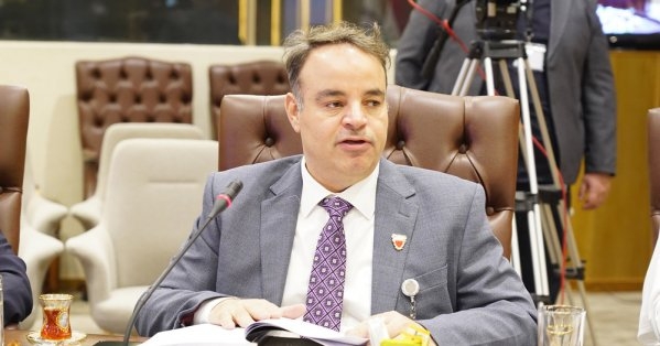 العشيري يستعرض جهود مملكة البحرين في مكافحة الإتجار بالأشخاص