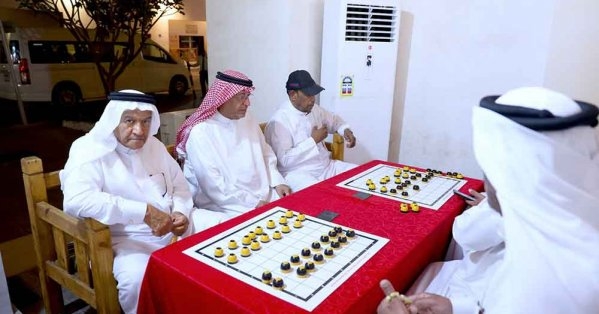 افتتاح بطولة الموروث للألعاب الشعبية في باب البحرين بمشاركة واسعة