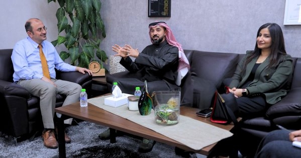 الجامعة الخليجية: بحث سبل الشراكة لتعزيز تأهيل وتوظيف الطلبة والخريجين في القطاع العقاري
