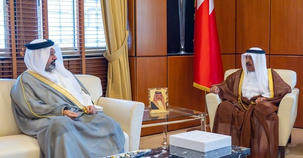 نيابةً عن جلالة الملك المعظم.. وزير الديوان الملكي يتسلم البيانات المالية المدققة لحسابات ديوان "الرقابة"