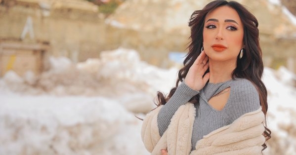 الفنانة سيرا تطلق "محبتنيش"