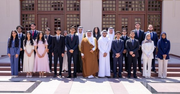 سمو ولي العهد رئيس مجلس الوزراء: الطموحات الكبيرة التي يحملها أبناء البحرين تشكل الأساس الذي يقودهم للتميز والتّفوق
