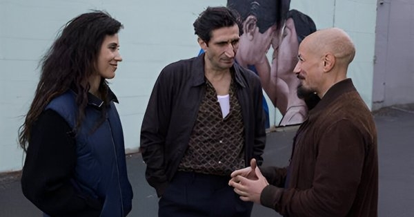 "نسور الجمهورية" عمل سينمائي باهت ومفرغ من القيم الإبداعية