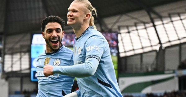 لاعب كريستال بالاس: هالاند أخبرني سر تركه ركلة الجزاء لمرموش