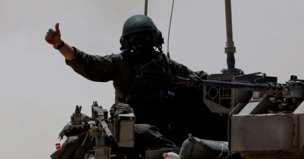 الجيش الإسرائيلي يستخدم فلسطينيين دروعا "بشكل منهجي"