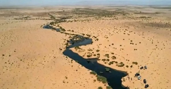 ليبيا: تسرب نفطي في خط أنابيب الخام