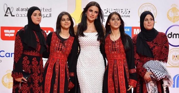 النجمة درة تشارك في مهرجان روتردام للفيلم العربي