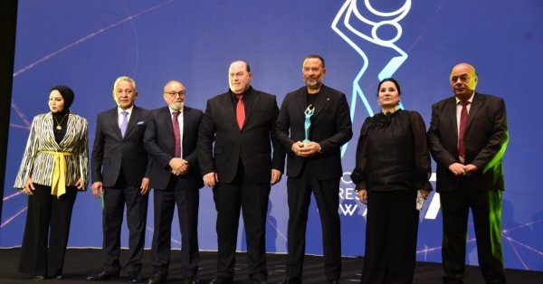التفاصيل الكاملة لجوائز مهرجان الهلال الذهبي بالعراق
