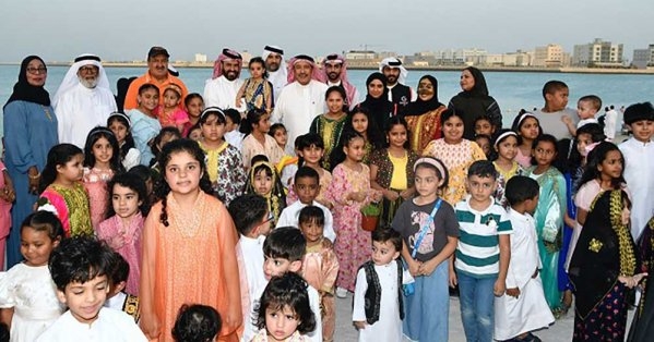 محافظة المحرق تنظم مهرجان "الحية بية" وسط حضور جماهيري كبير