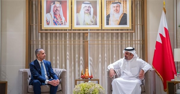 وزير "المالية": مصرف البحرين المركزي يضطلع بدور بارز في تطوير القطاع المالي والمصرفي بما يتماشى مع أفضل المعايير الدولية والتحولات الرقمية في هذا القطاع