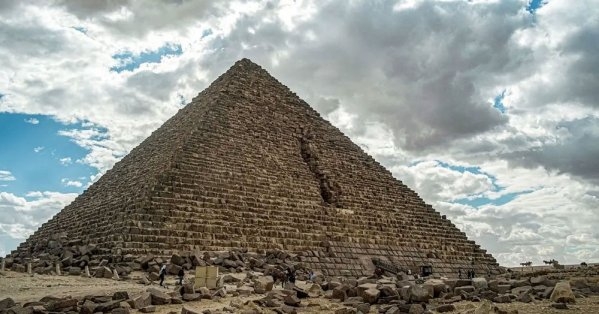 جدل علمي كبير.. "مدينة خفية ثانية" تحت الأهرامات