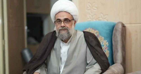 بوضح النهار.. ضرب رجل دين شيعي معارض لحزب الله في الضاحية
