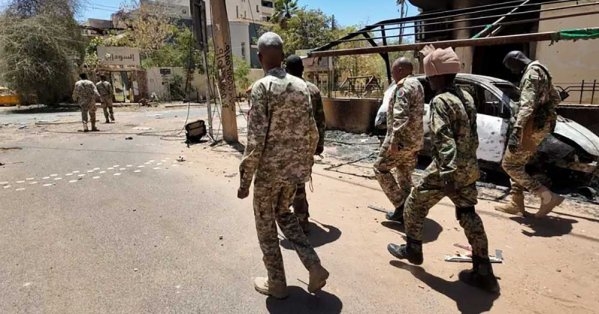 الدعم والجيش يعلنان السيطرة على منطقة بين السودان وليبيا ومصر