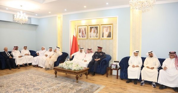 محافظ "العاصمة" يستقبل المهنئين بعيد الأضحى المبارك