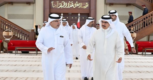 سمو ولي العهد رئيس الوزراء: الجهود المخلصة التي يقوم بها رجال الأمن تعد مثالاً حيًا لقيم العطاء والمسؤولية والتضحية