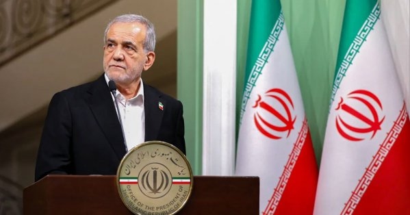 الرئيس الإيراني: لن نترك "أي عدوان" من دون رد