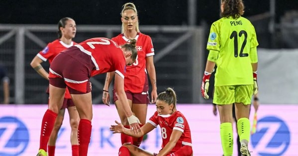 تساؤلات وسخرية.. منتخب للسيدات يخسر 1-7 أمام فريق "للفتيان"