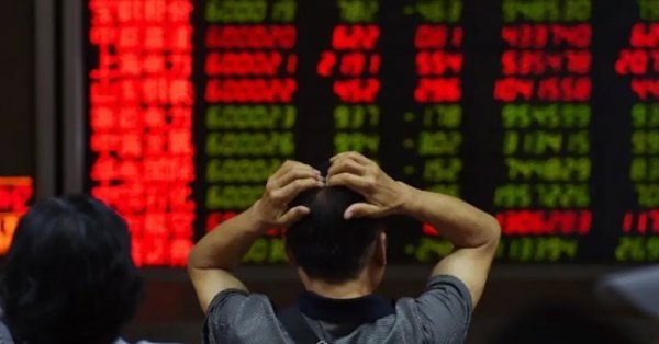 الأسهم الآسيوية تتراجع مع اقتراب الموعد النهائي لرسوم ترامب الجمركية