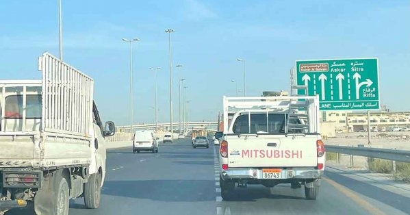 شارع الميثاق يعاني اختناقا مروريا باتجاه سترة