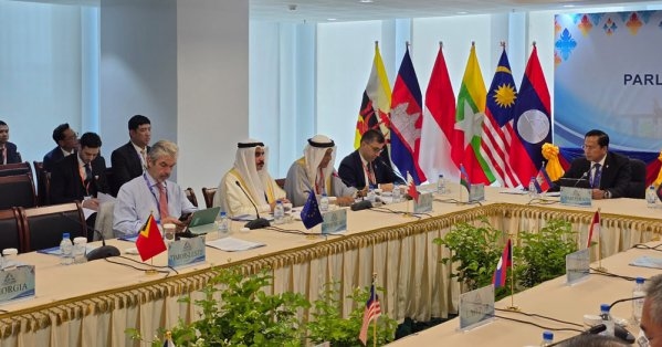 البحرين تجدد تأكيدها على أهمية الحوار كخيار استراتيجي لتحقيق السلام الشامل والعادل في المنطقة والعالم