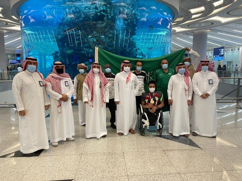 'القرشي' صاحب برونزية البارالمبية يهدي إنجازه للشعب السعودي