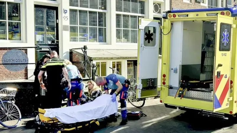 فيديو.. إصابة 5 أشخاص في عملية طعن بأمستردام