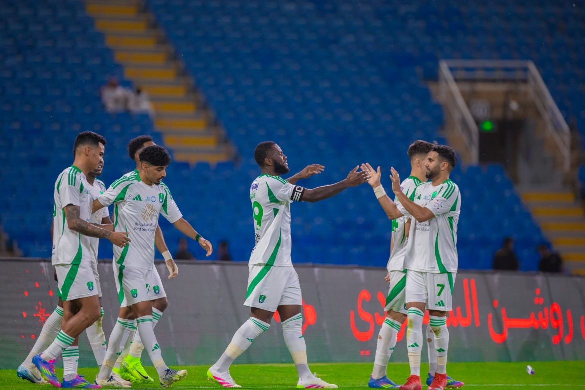 الأهلي يعمق جراح الرائد بثنائية