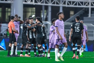 الشباب يتغلب على الخلود بثنائية