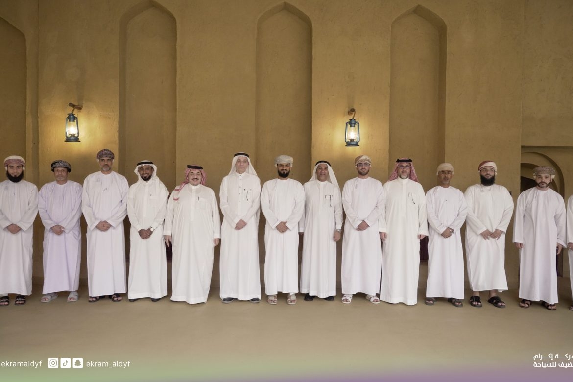 مطوفي الدول العربية تشارك في معرض الحج والعمرة بسلطنة عمان