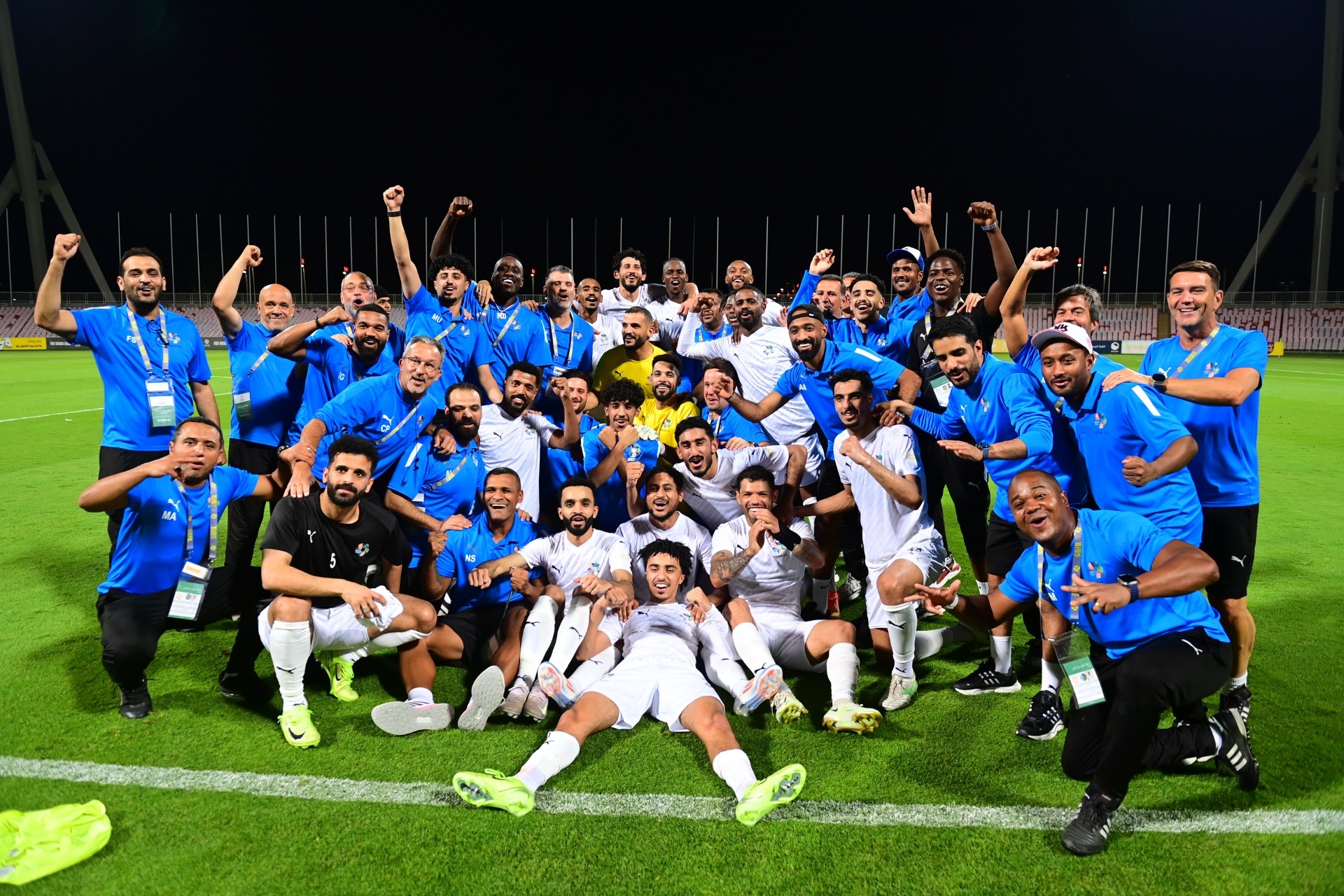 نيوم بطلًا لدوري يلو