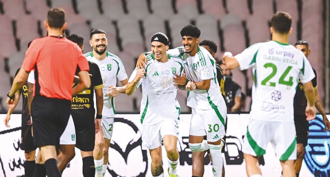 بنقاط الوحدة وضمك.. الأهلي والنصر جاهزان للنخبة الآسيوية