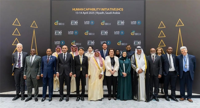من المملكة ومختلف دول العالم.. 20 وزيرًا يناقشون مواكبة التحولات الرقمية ودمج «الذكاء» بالمناهج